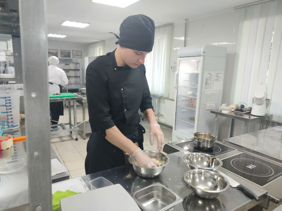 Демонстрационный экзамен по профессии 43.01.09 Повар,кондитер Демонстрационный экзамен по профессии 43.01.09 Повар,кондитер 16