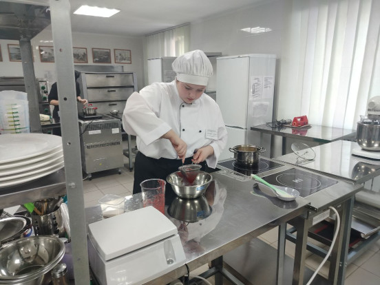 Демонстрационный экзамен по профессии 43.01.09 Повар,кондитер Демонстрационный экзамен по профессии 43.01.09 Повар,кондитер 17